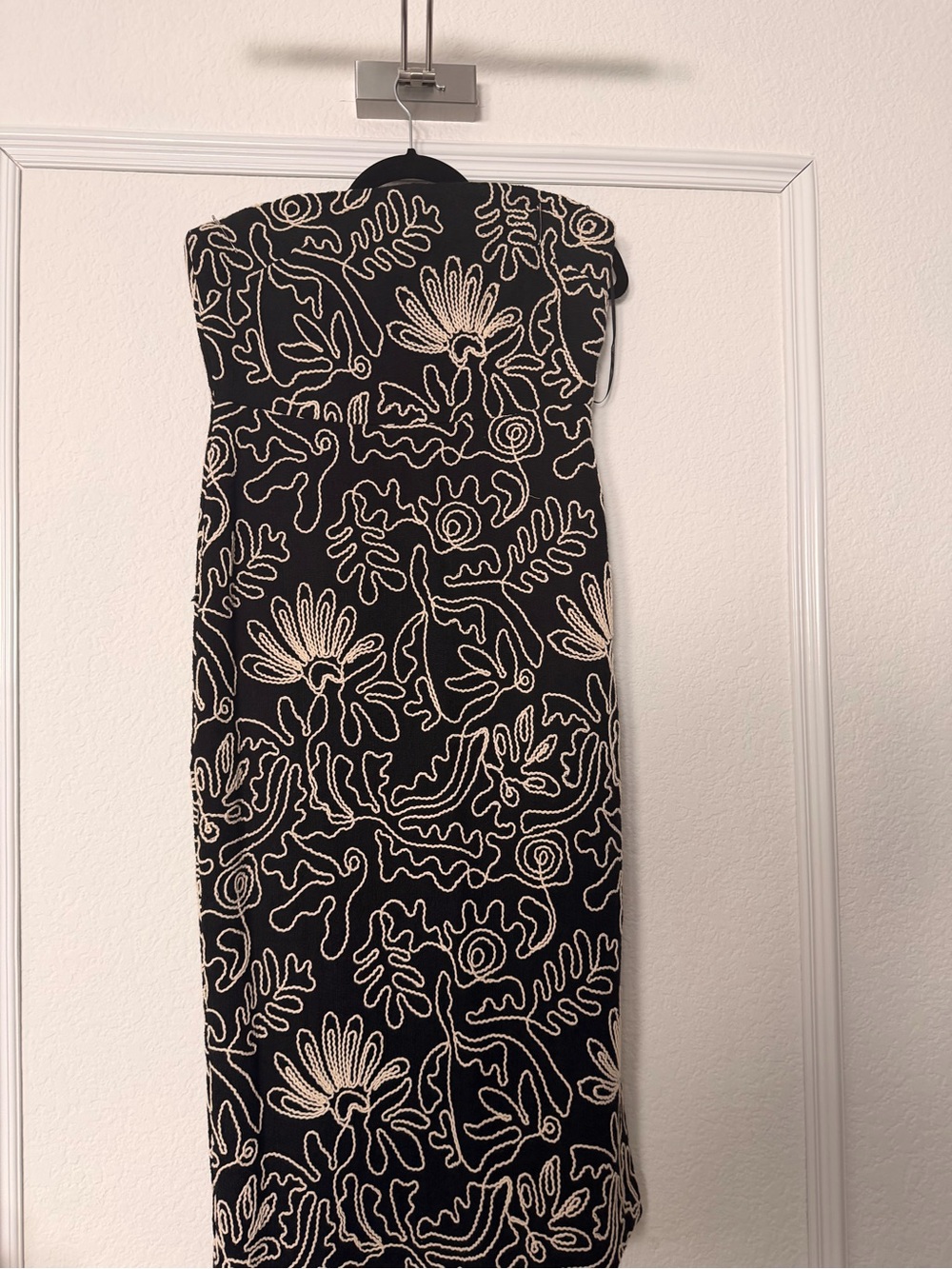 Never Worn - LOFT Black Strapless Dress with Cream Floral Outline